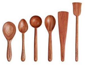 wooden-spoon-set-for-new-kitchen-essentials